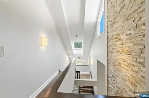 10 Old Quarry Road Englewood NJ 07631