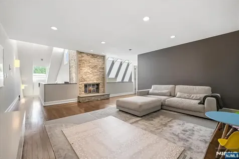 10 Old Quarry Road Englewood NJ 07631