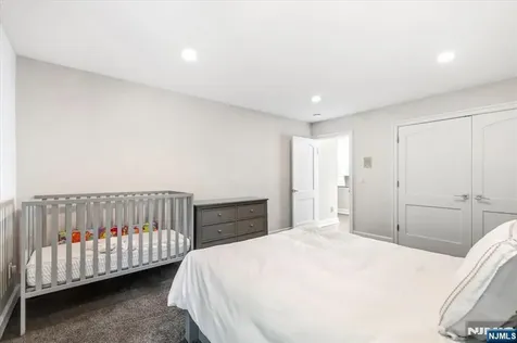 10 Old Quarry Road Englewood NJ 07631