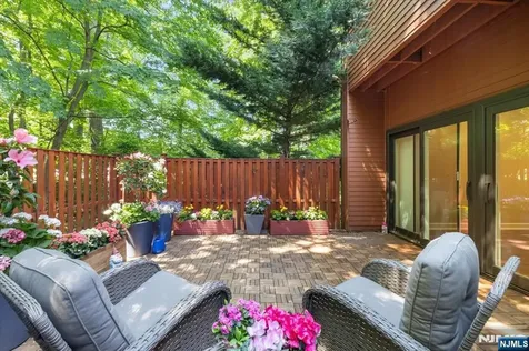 10 Old Quarry Road Englewood NJ 07631
