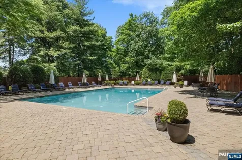 10 Old Quarry Road Englewood NJ 07631
