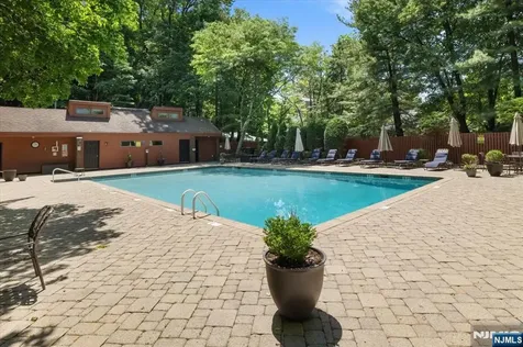 10 Old Quarry Road Englewood NJ 07631