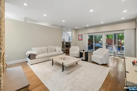 10 Old Quarry Road Englewood NJ 07631