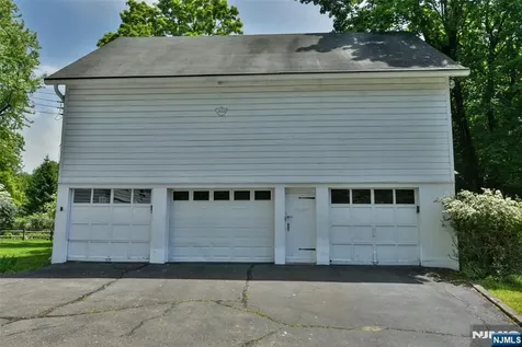 584 W Saddle River Road Upper Saddle River NJ 07458