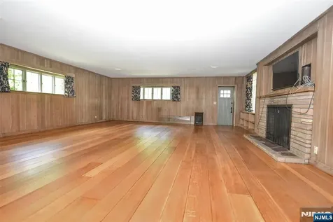 584 W Saddle River Road Upper Saddle River NJ 07458