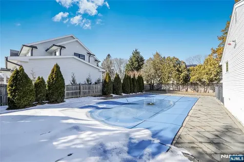 16 Glen Place Old Tappan NJ 07675