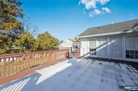 16 Glen Place Old Tappan NJ 07675