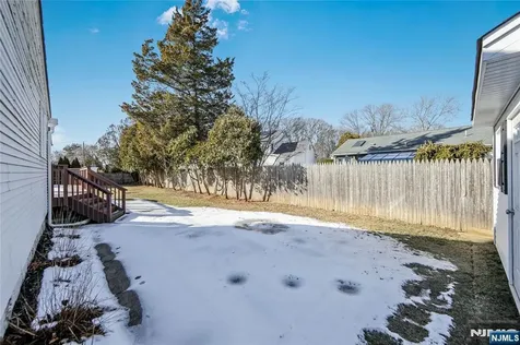 16 Glen Place Old Tappan NJ 07675
