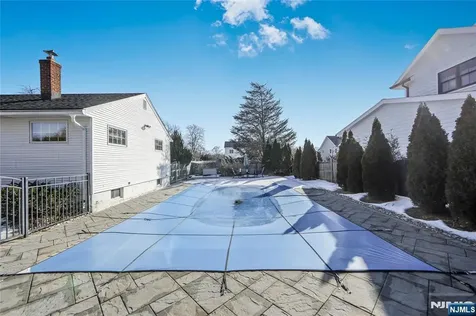16 Glen Place Old Tappan NJ 07675