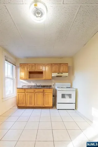 446 24th Street Paterson NJ 07514