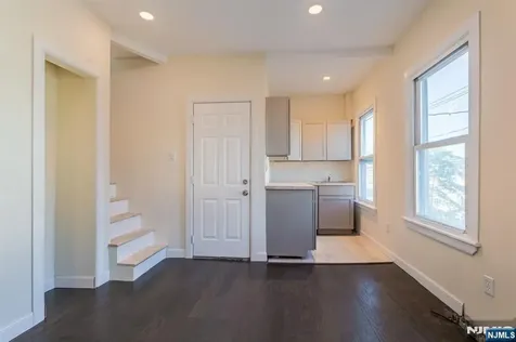 446 24th Street Paterson NJ 07514
