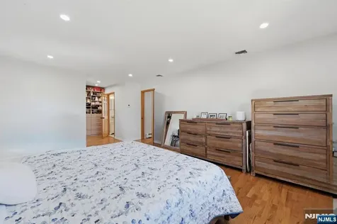 54 William Street North Arlington NJ 07031