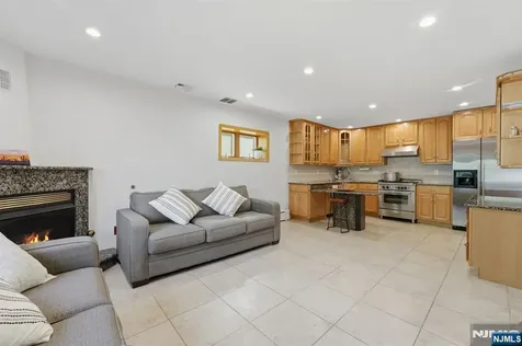 54 William Street North Arlington NJ 07031