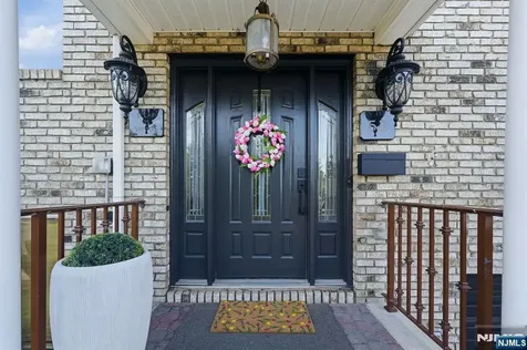 54 William Street North Arlington NJ 07031