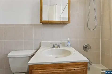 303 Hamilton Place Hackensack NJ 07601