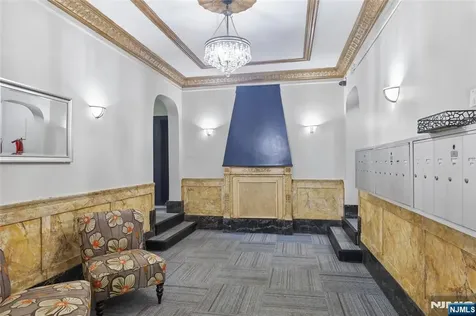 303 Hamilton Place Hackensack NJ 07601