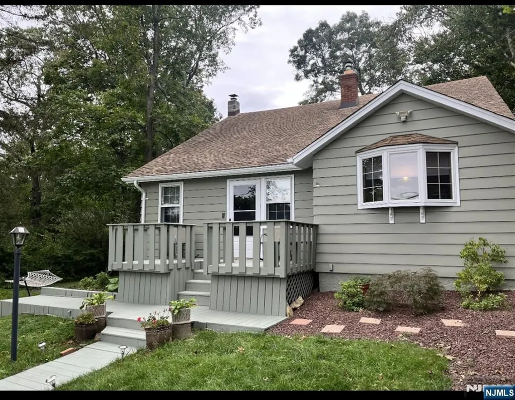 43 Bellot Road Ringwood NJ 07456