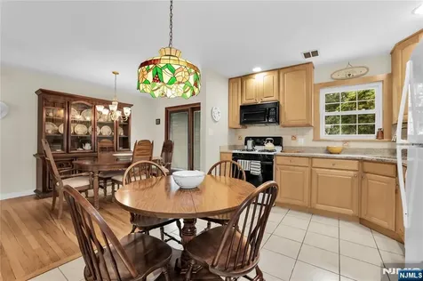 23 Ridge Court Cedar Grove NJ 07009