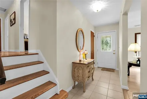 23 Ridge Court Cedar Grove NJ 07009