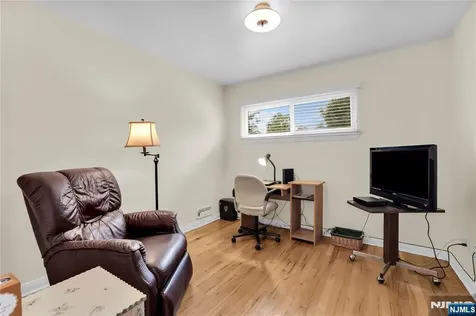 23 Ridge Court Cedar Grove NJ 07009