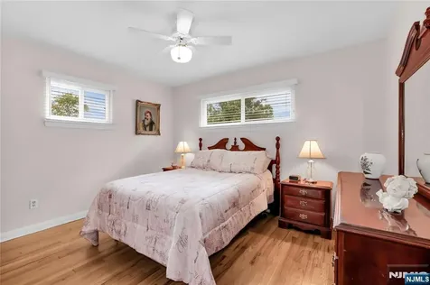 23 Ridge Court Cedar Grove NJ 07009