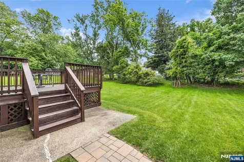 23 Ridge Court Cedar Grove NJ 07009