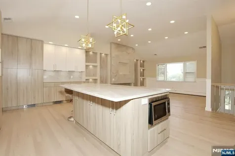 415 Goffle Road Wyckoff NJ 07481