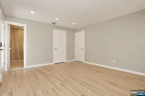 415 Goffle Road Wyckoff NJ 07481