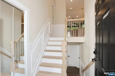 415 Goffle Road Wyckoff NJ 07481