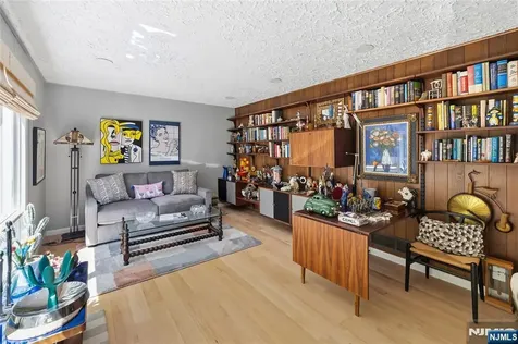 25 Maria Drive Hillsdale NJ 07642