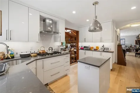 25 Maria Drive Hillsdale NJ 07642
