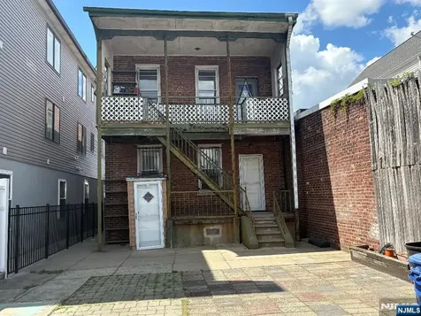 94 Elm Road Newark NJ 07105