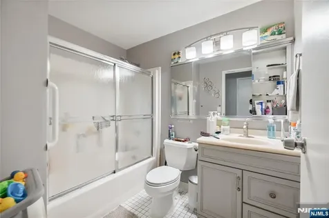 320 Anderson Avenue Fairview NJ 07022