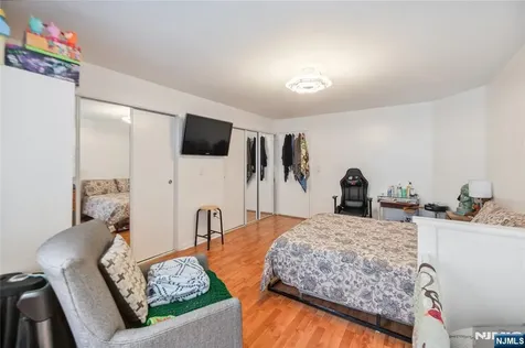 320 Anderson Avenue Fairview NJ 07022