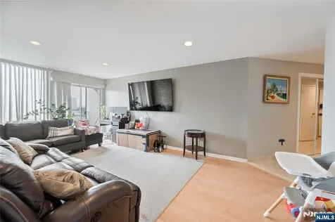 320 Anderson Avenue Fairview NJ 07022