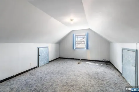 364 Roosevelt Avenue Lyndhurst NJ 07071