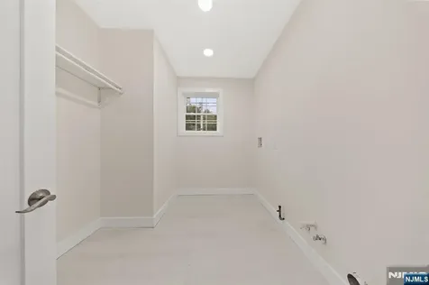 418 East Avenue Northvale NJ 07647
