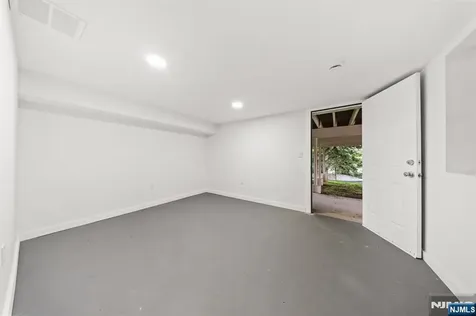418 East Avenue Northvale NJ 07647