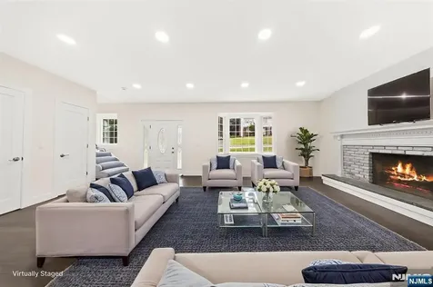 418 East Avenue Northvale NJ 07647