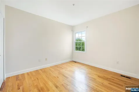 337 The Promenade Edgewater NJ 07013