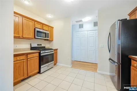 337 The Promenade Edgewater NJ 07013