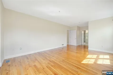 337 The Promenade Edgewater NJ 07013