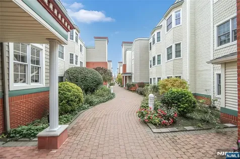 337 The Promenade Edgewater NJ 07013