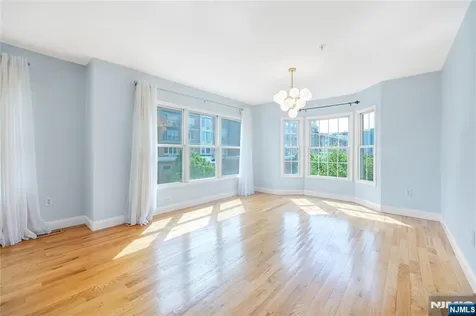 337 The Promenade Edgewater NJ 07013