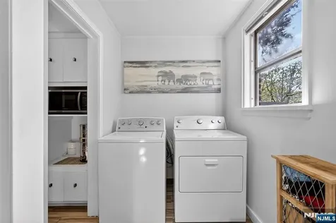 13 Front Street North Arlington NJ 07031