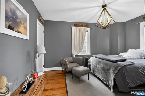 13 Front Street North Arlington NJ 07031