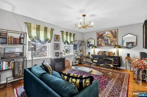 13 Front Street North Arlington NJ 07031