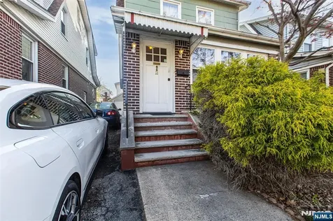 13 Front Street North Arlington NJ 07031