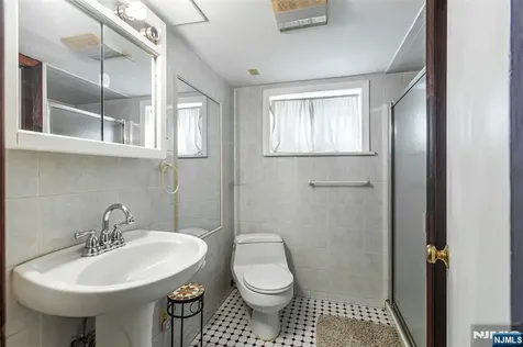 13 Front Street North Arlington NJ 07031
