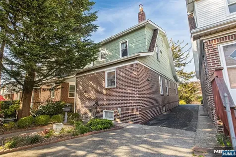 13 Front Street North Arlington NJ 07031